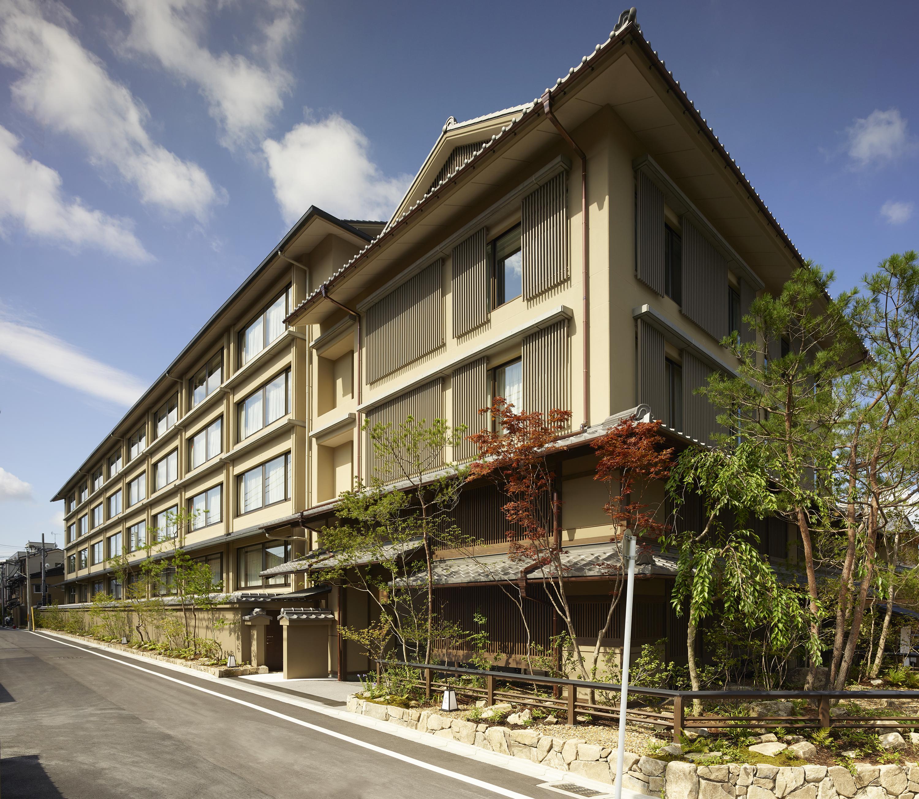 Hotel The Celestine Kyoto Gion Bagian luar foto Kyoto College of Economics